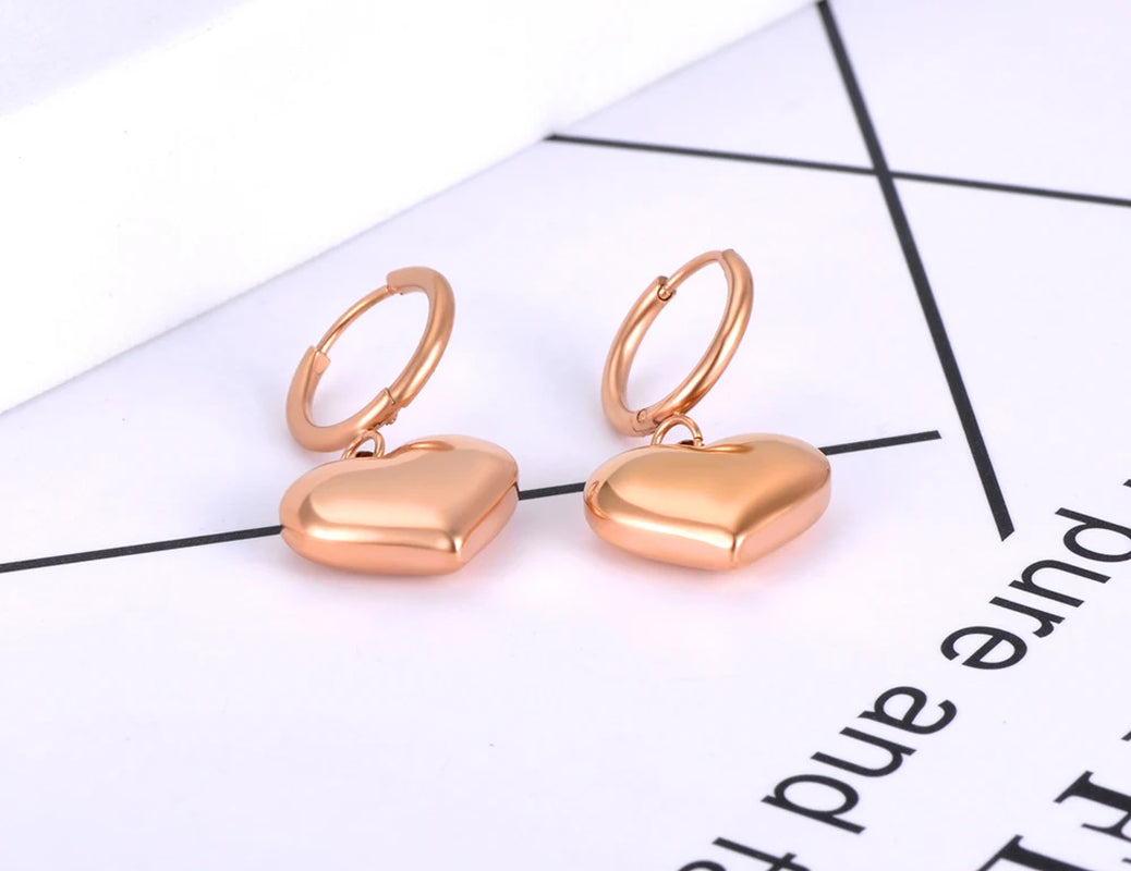 Trendy Titanium Stainless Steel Love Heart Hoop Earrings Classic Wedding Earrings Jewelry for Women Pendientes E21056