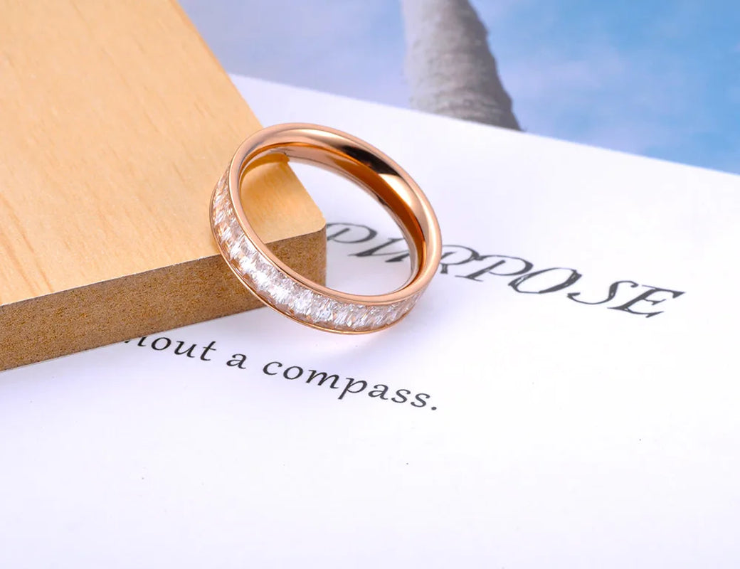 Titanium Stainless Steel Full Cubic Zirconia Anniversary Ring Jewelry Trendy CZ Crystal Wedding Rings for Women R20072