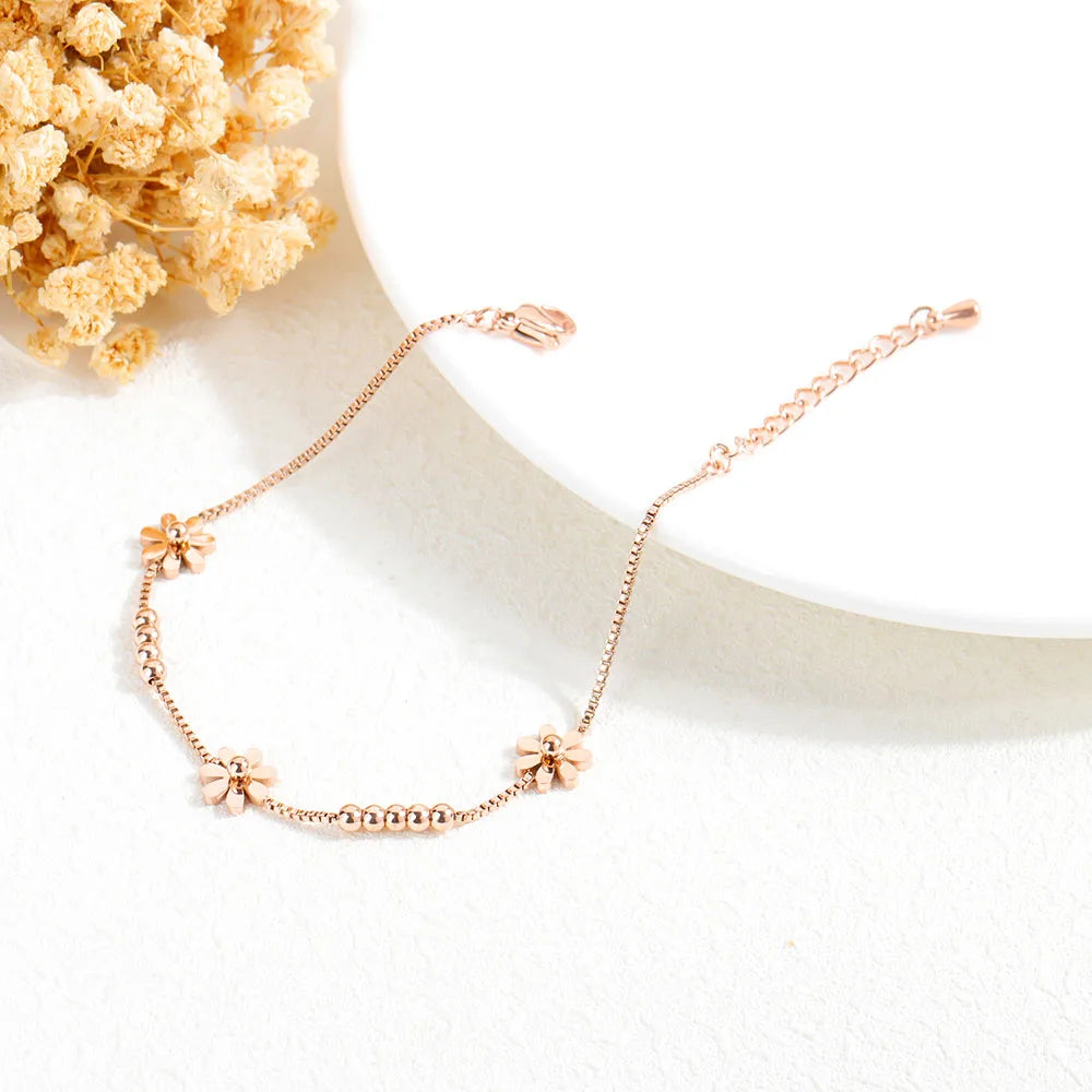 Titanium Steel Rose Gold Plated Small Fresh Daisy Charm Bracelet Female Jewelry Trendy Chain & Link Bracelets B18196